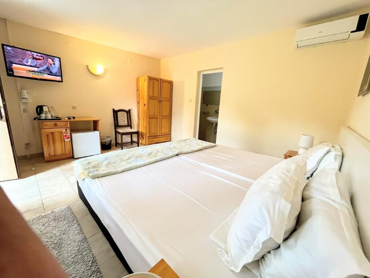 Lotus Family Hotel - Free Parking Sunny Beach Eksteriør billede