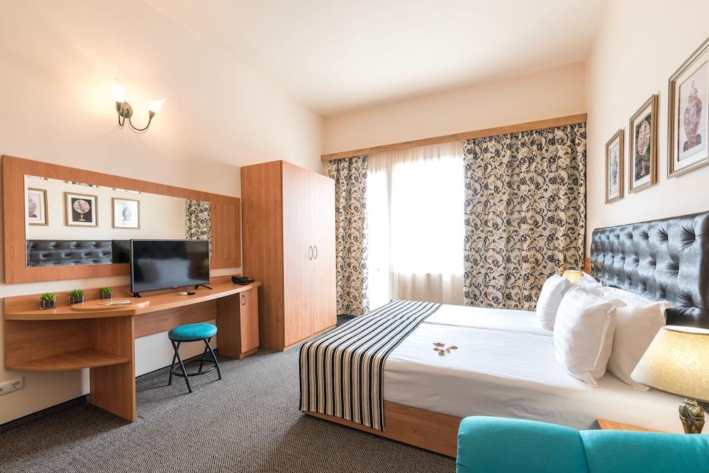Lotus Family Hotel - Free Parking Sunny Beach Eksteriør billede